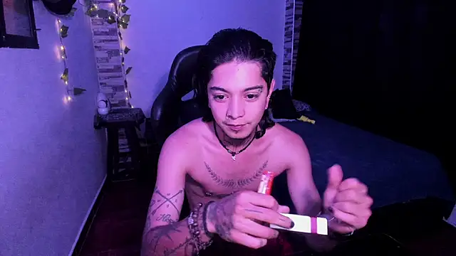 Snapshot of saad_man chatting on 8, 11, 2025 saad man online show from 8, 11, 2025