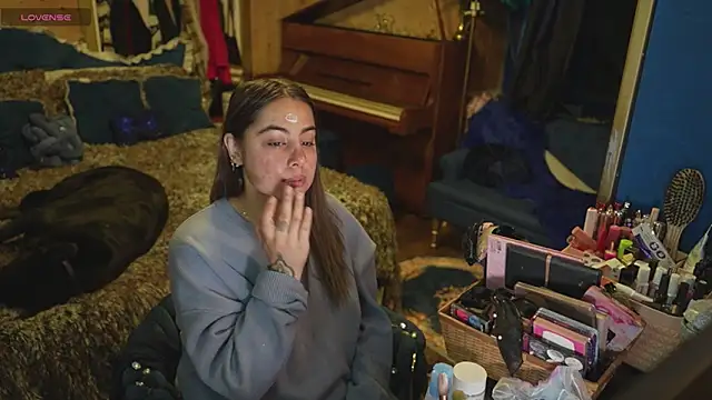 VanessaDoyle online show from 18, 9, 2025