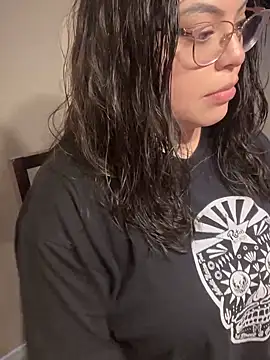 Snapshot of drizzypeach602 chatting on 19, 1, 2025 drizzypeach602 online show from 19, 1, 2025