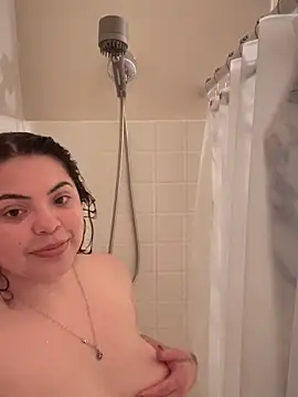 Snapshot of drizzypeach602 chatting on 20, 2, 2025 drizzypeach602 online show from 20, 2, 2025