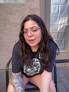 Snapshot of drizzypeach602 chatting on 3, 3, 2025 drizzypeach602 online show from 3, 3, 2025