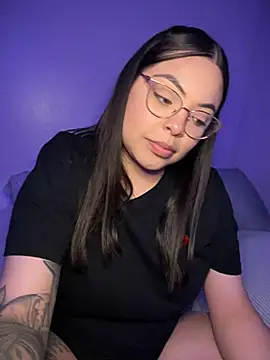 Snapshot of drizzypeach602 chatting on 7, 3, 2025 drizzypeach602 online show from 7, 3, 2025