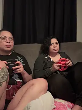 Snapshot of drizzypeach602 chatting on 12, 9, 2025 drizzypeach602 online show from 12, 9, 2025