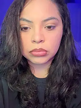 Snapshot of drizzypeach602 chatting on 12, 10, 2025 drizzypeach602 online show from 12, 10, 2025