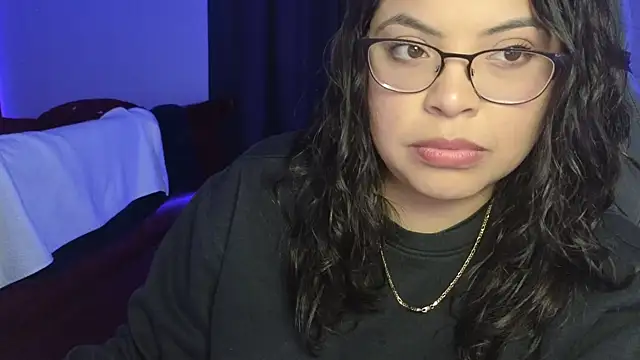 Snapshot of drizzypeach602 chatting on 23, 10, 2025 drizzypeach602 online show from 23, 10, 2025