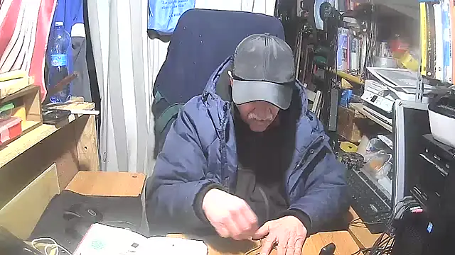 nonnomaturobisex online show from 9, 2, 2025