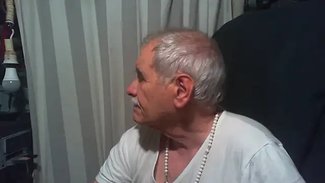 nonnomaturobisex online show from 21, 5, 2026