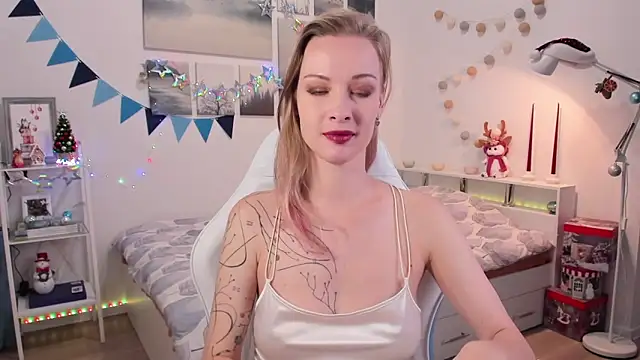 MissRightX online show from 4, 1, 2025