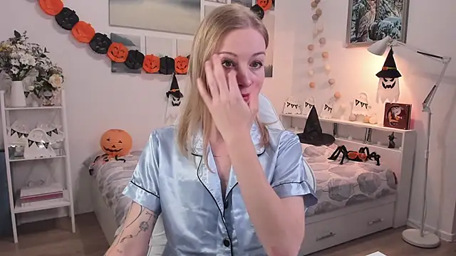 MissRightX online show from 27, 10, 2025