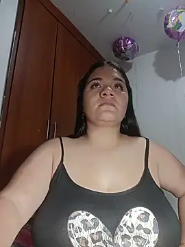 Snapshot of Van3orgasm4me chatting on 29, 10, 2025 Van3orgasm4me online show from 29, 10, 2025