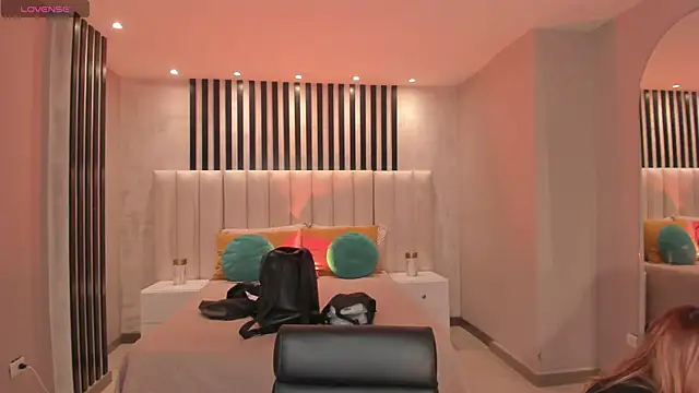 LexieWayne online show from 7, 3, 2026