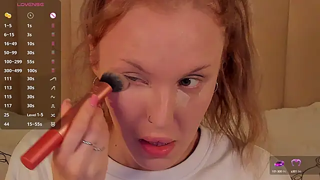 Snapshot of LianaFord chatting on 19, 1, 2025 LianaFord online show from 19, 1, 2025