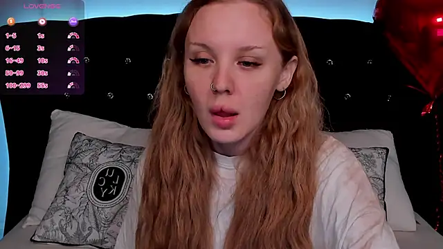 Snapshot of LianaFord chatting on 12, 2, 2025 LianaFord online show from 12, 2, 2025