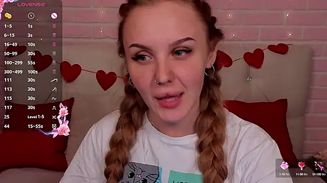 Snapshot of LianaFord chatting on 13, 2, 2025 LianaFord online show from 13, 2, 2025