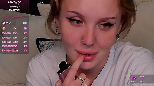 Snapshot of LianaFord chatting on 23, 2, 2025 LianaFord online show from 23, 2, 2025