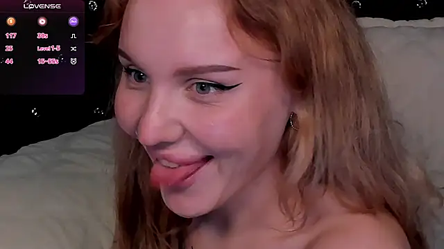 Snapshot of LianaFord chatting on 27, 2, 2025 LianaFord online show from 27, 2, 2025