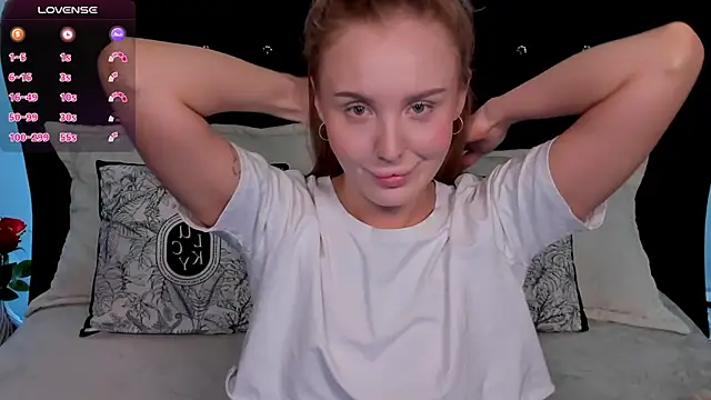 Snapshot of LianaFord chatting on 3, 3, 2025 LianaFord online show from 3, 3, 2025