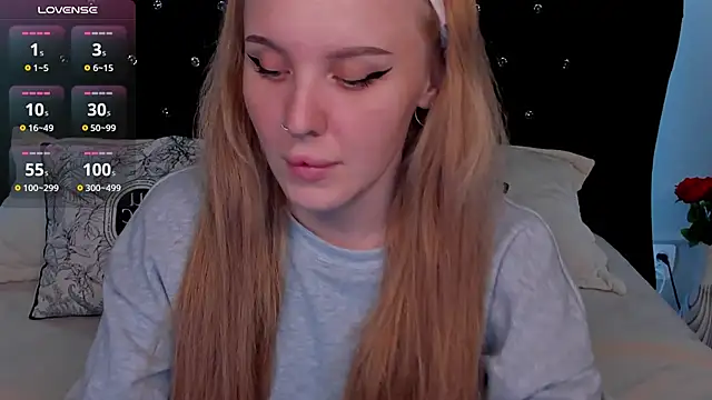 Snapshot of LianaFord chatting on 7, 3, 2025 LianaFord online show from 7, 3, 2025