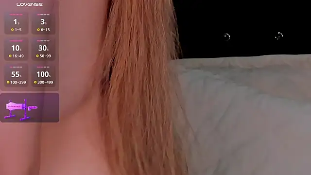 Snapshot of LianaFord chatting on 8, 3, 2025 LianaFord online show from 8, 3, 2025