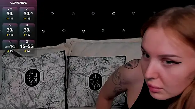 Snapshot of LianaFord chatting on 8, 3, 2025 LianaFord online show from 8, 3, 2025