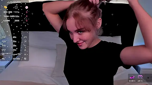 Snapshot of LianaFord chatting on 22, 9, 2025 LianaFord online show from 22, 9, 2025