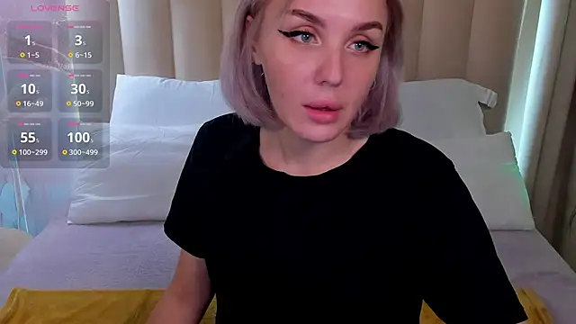 Snapshot of LianaFord chatting on 30, 9, 2025 LianaFord online show from 30, 9, 2025