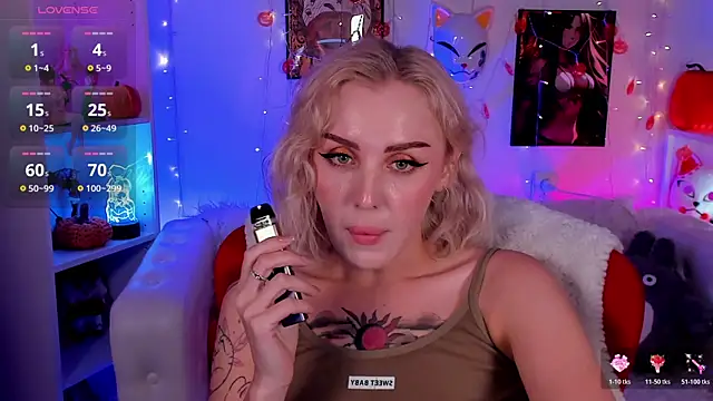 Snapshot of LianaFord chatting on 21, 10, 2025 LianaFord online show from 21, 10, 2025