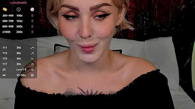 Snapshot of LianaFord chatting on 31, 10, 2025 LianaFord online show from 31, 10, 2025