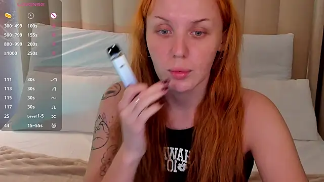 Snapshot of LianaFord chatting on 10, 11, 2025 LianaFord online show from 10, 11, 2025