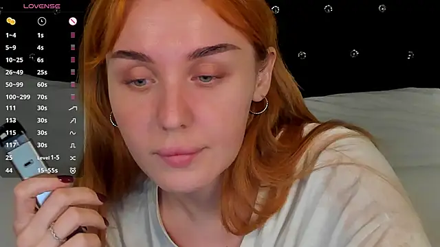 Snapshot of LianaFord chatting on 13, 11, 2025 LianaFord online show from 13, 11, 2025