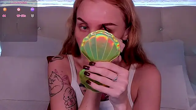 Snapshot of LianaFord chatting on 26, 11, 2025 LianaFord online show from 26, 11, 2025