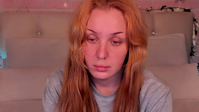 Snapshot of LianaFord chatting on 30, 11, 2025 LianaFord online show from 30, 11, 2025