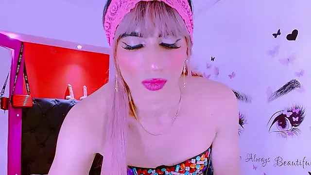 priscilahotker online show from 8, 3, 2025