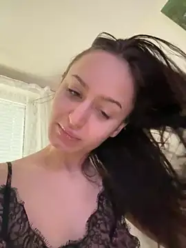 Zeyna1 online show from 2, 11, 2025