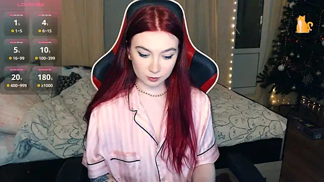 Snapshot of Cute_lina chatting on 24, 12, 2024 Cute lina online show from 24, 12, 2024