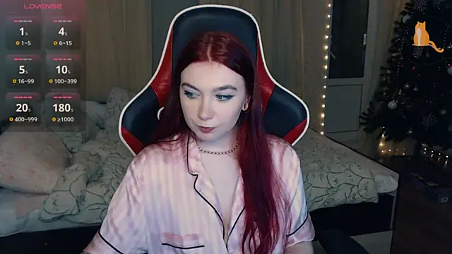 Snapshot of Cute_lina chatting on 25, 12, 2024 Cute lina online show from 25, 12, 2024