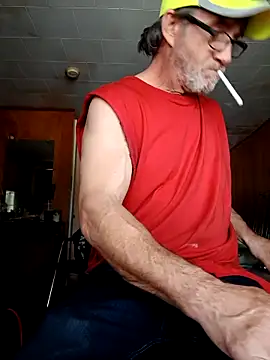 Snapshot of OralDesires2 chatting on 4, 5, 2026 OralDesires2 online show from 4, 5, 2026