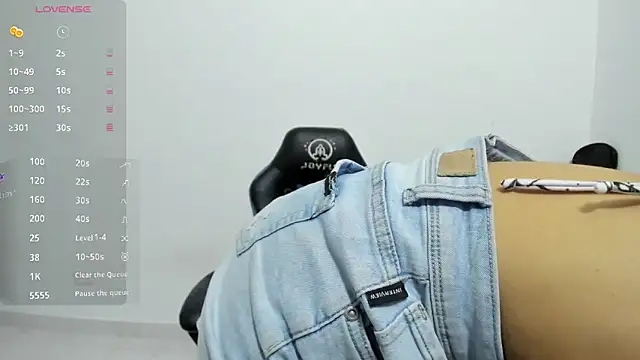 Snapshot of labrika_ chatting on 4, 12, 2024 labrika online show from 4, 12, 2024