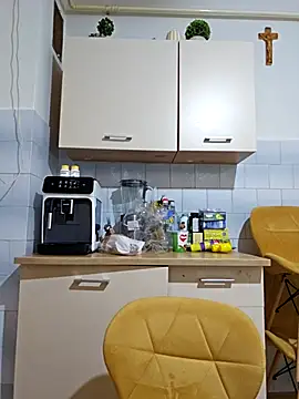 Snapshot of NathalieDream chatting on 27, 10, 2025 NathalieDream online show from 27, 10, 2025