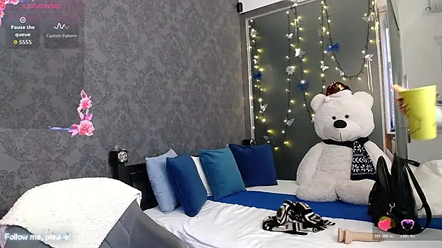 KateJonson online show from 3, 12, 2025