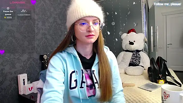 Snapshot of KateJonson chatting on 12, 1, 2026 KateJonson online show from 12, 1, 2026