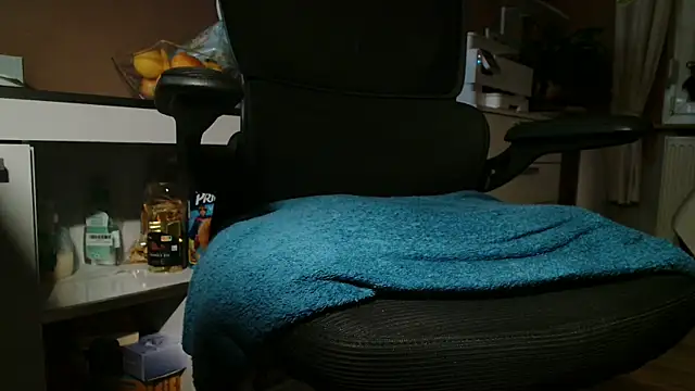 Snapshot of suedel65 chatting on 7, 11, 2025 suedel65 online show from 7, 11, 2025