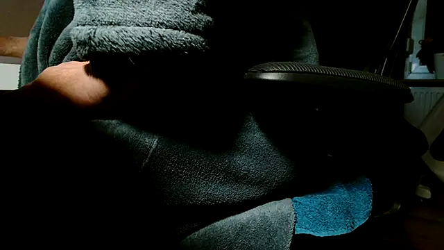 Snapshot of suedel65 chatting on 10, 11, 2025 suedel65 online show from 10, 11, 2025