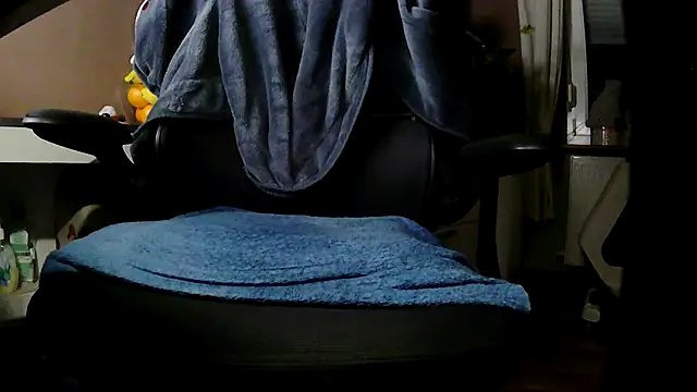 Snapshot of suedel65 chatting on 26, 11, 2025 suedel65 online show from 26, 11, 2025