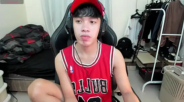 Snapshot of Lightjt04 chatting on 15, 3, 2025 Lightjt04 online show from 15, 3, 2025