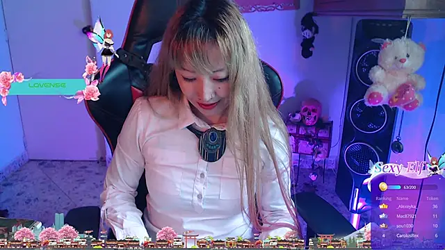 pink-2022 online show from 12, 12, 2024