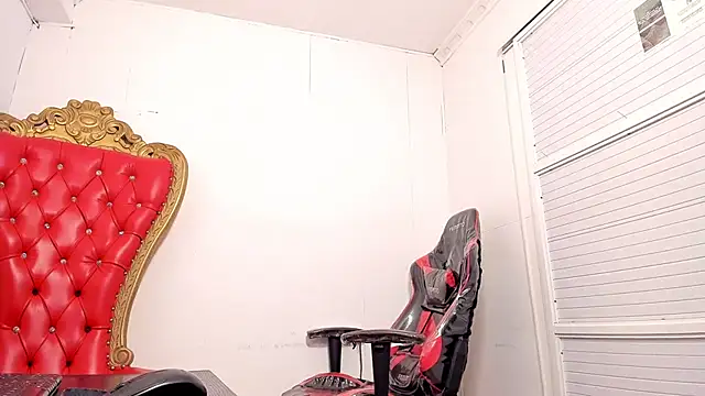 Snapshot of Cleopatra_Trans chatting on 14, 2, 2025 Cleopatra Trans online show from 14, 2, 2025