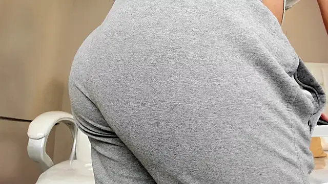  BunnyNaugthy online show from 10, 9, 2025