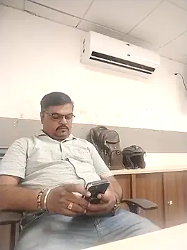 Desi Londa 143 online show from 4, 4, 2026