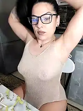 Snapshot of hot-babygirl chatting on 5, 3, 2025 hot-babygirl online show from 5, 3, 2025